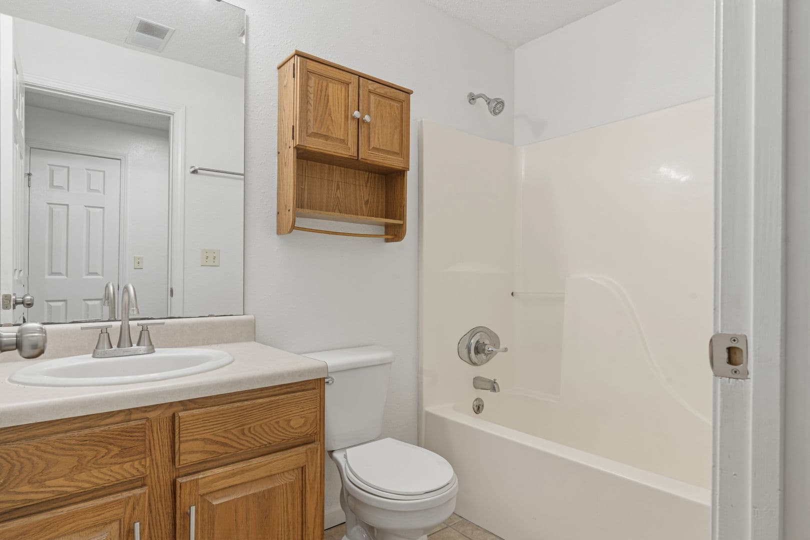 Warrensburg Apartment: 111 Commercial St Unit 105