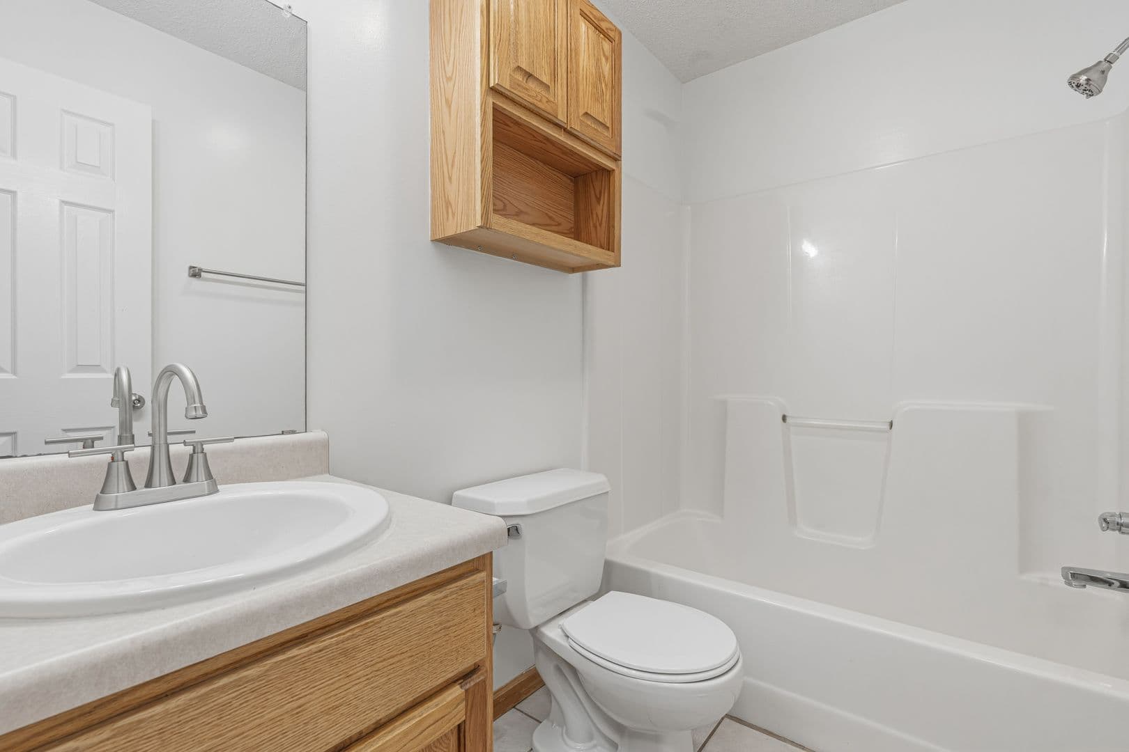 Warrensburg Apartment: 107 Grover St Unit B