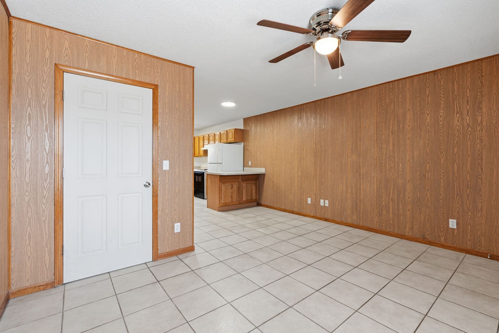 Warrensburg Apartment: 109 S Holden St Unit E