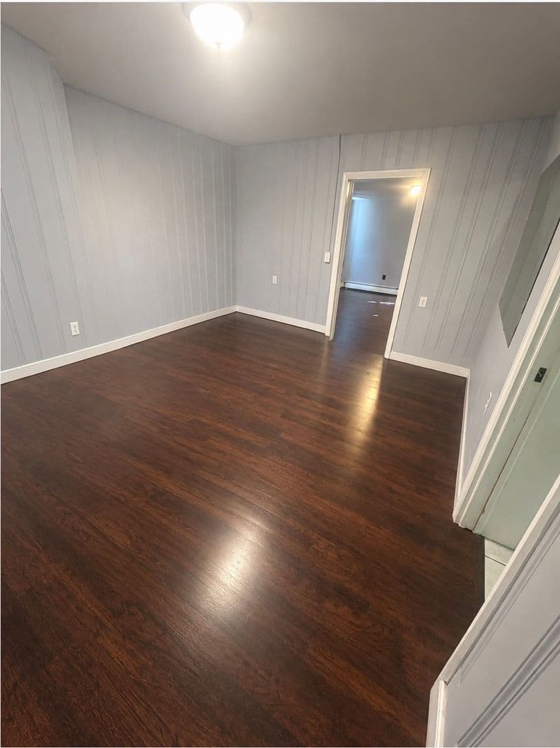 Eagleville Apartment: 931 N Trooper Road