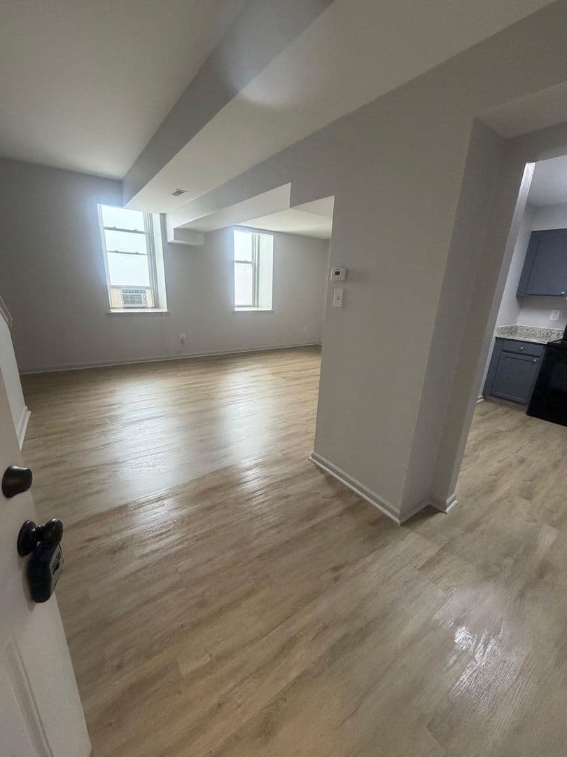 Pottstown Apartment: 320-322 E HIGH ST