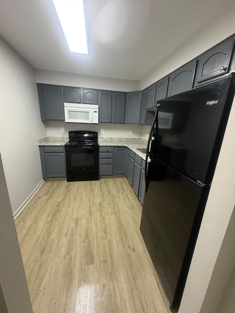 Pottstown Apartment: 320-322 E HIGH ST