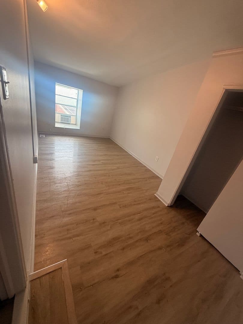 Pottstown Apartment: 320-322 E HIGH ST