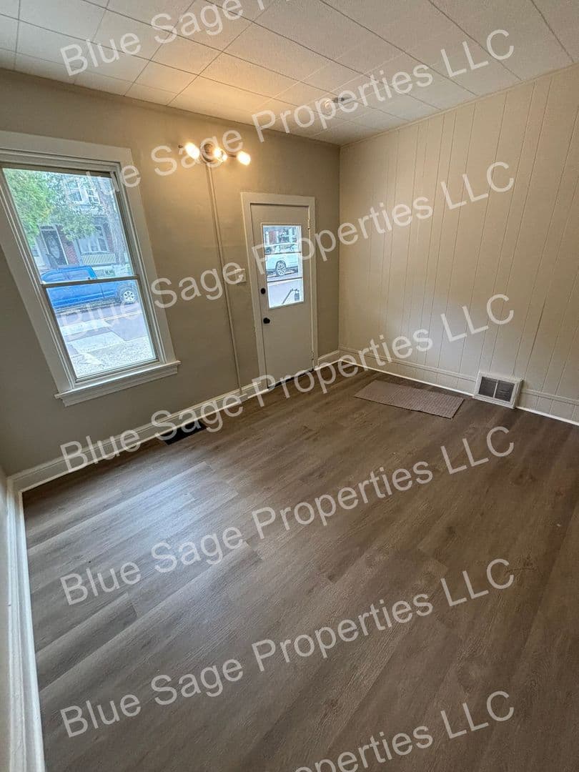 Pottstown House: 126 E Beech St
