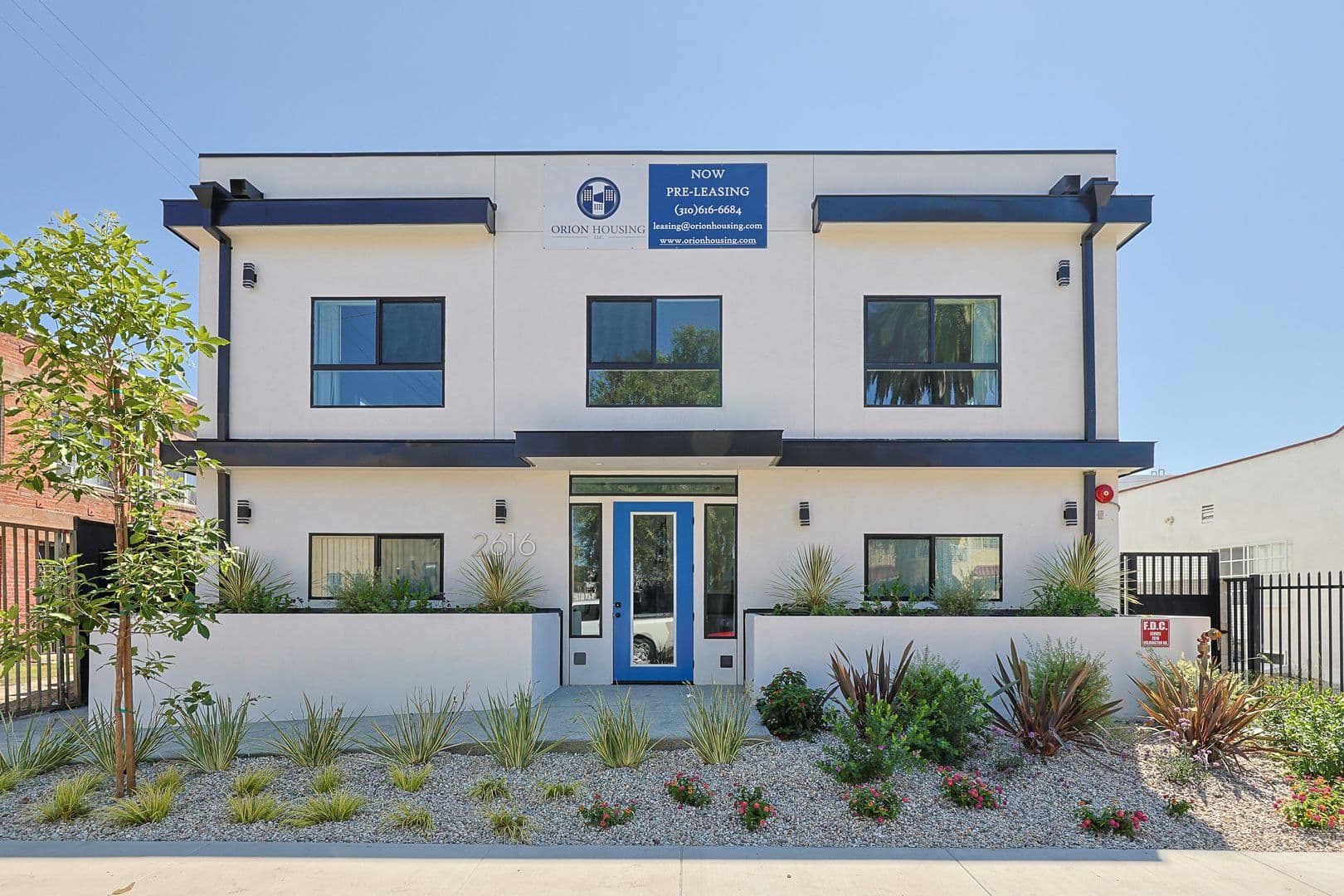 Los Angeles Apartment: 2616 Wellington Rd