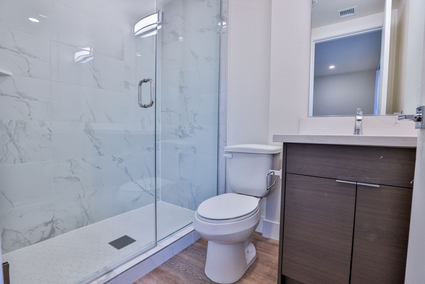 Los Angeles Apartment: 1164 W 37th Pl
