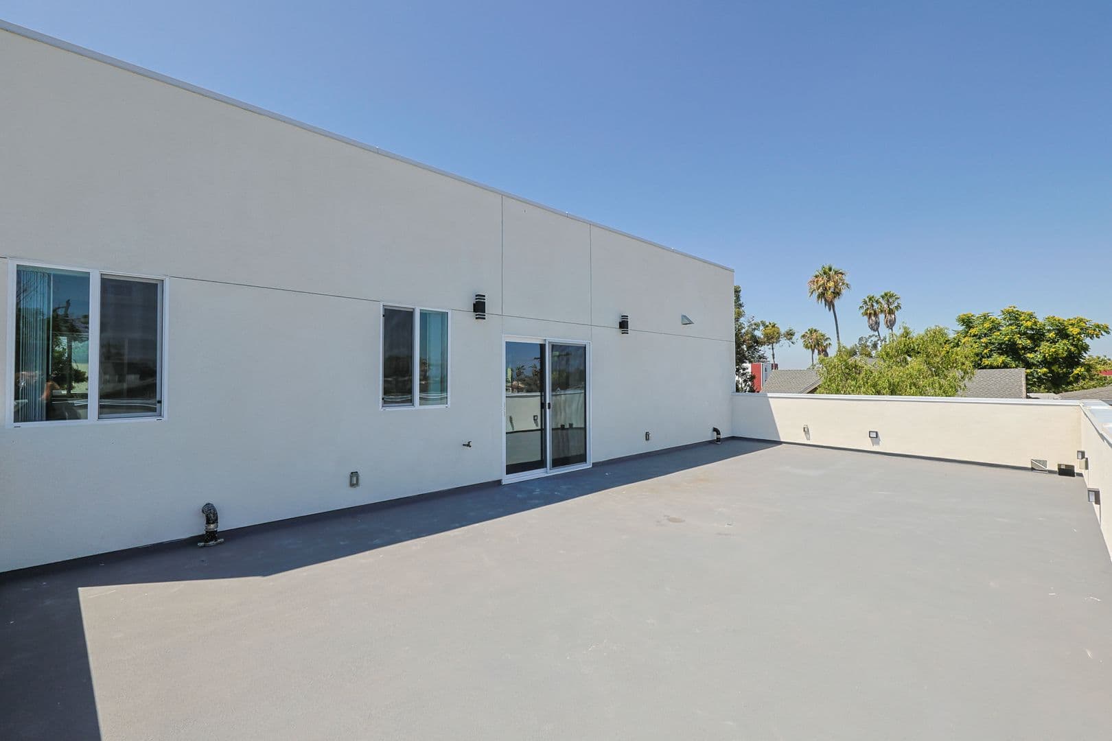 Los Angeles Apartment: 1189 W 37th Pl