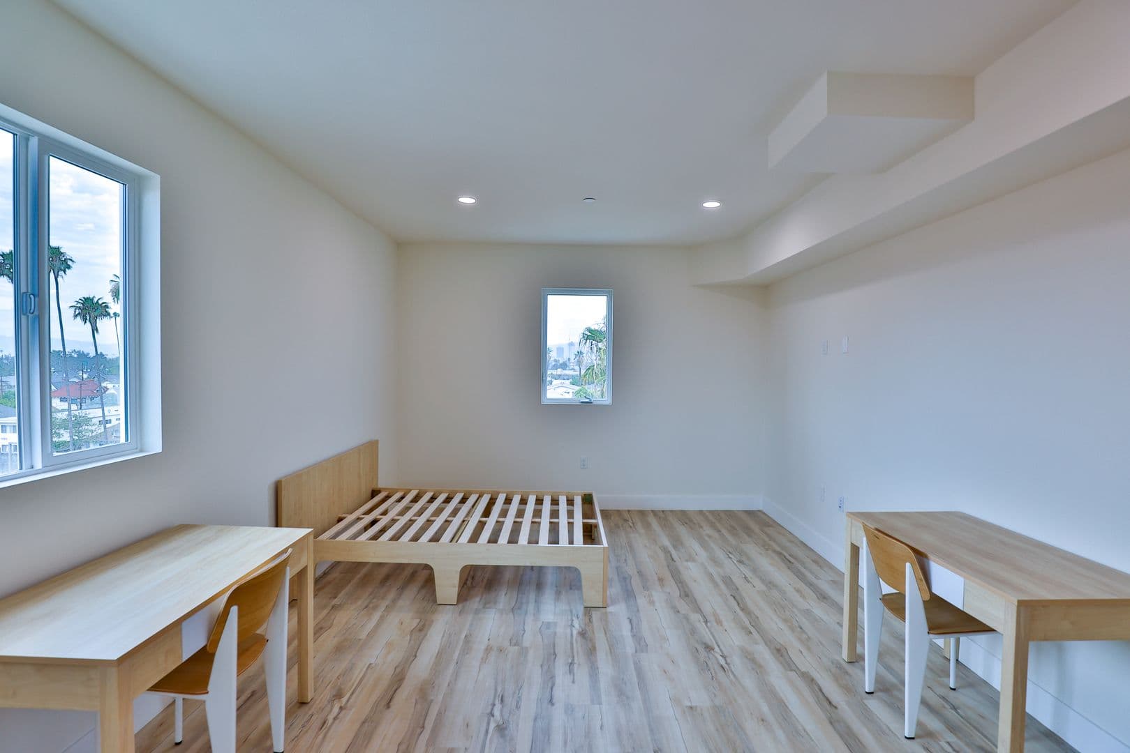 Los Angeles Apartment: 1421 W Adams Blvd