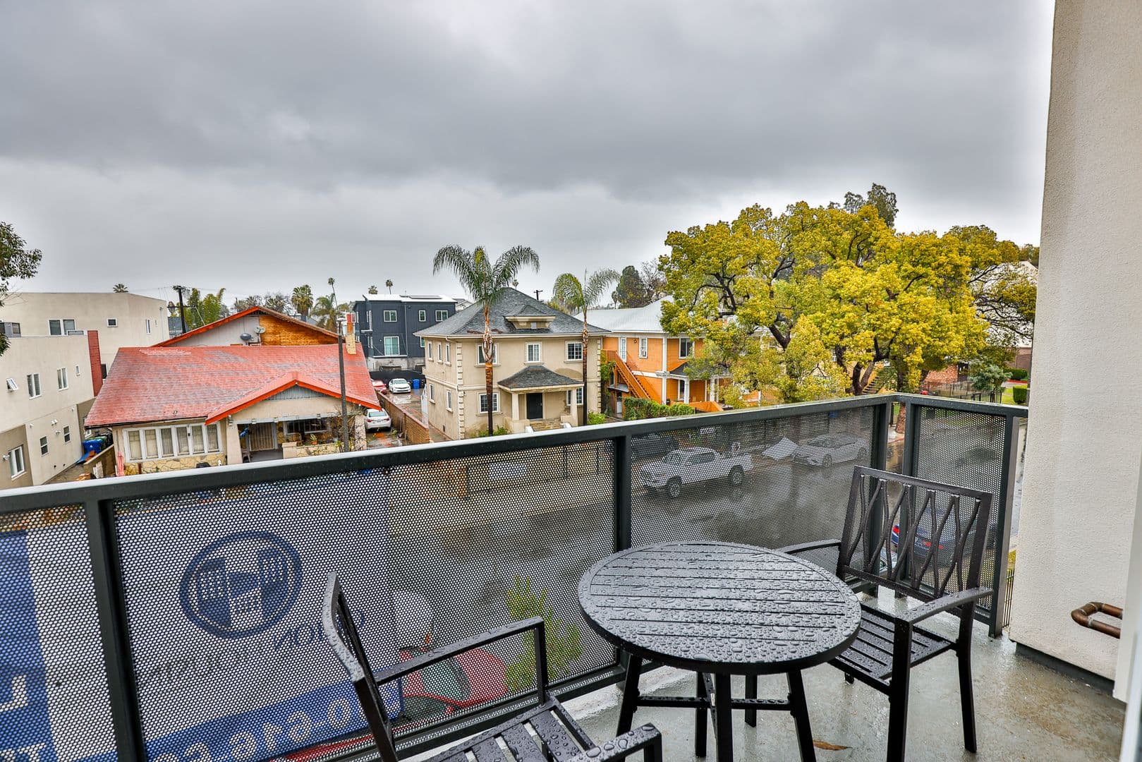 Los Angeles Apartment: 1164 W 37th Pl