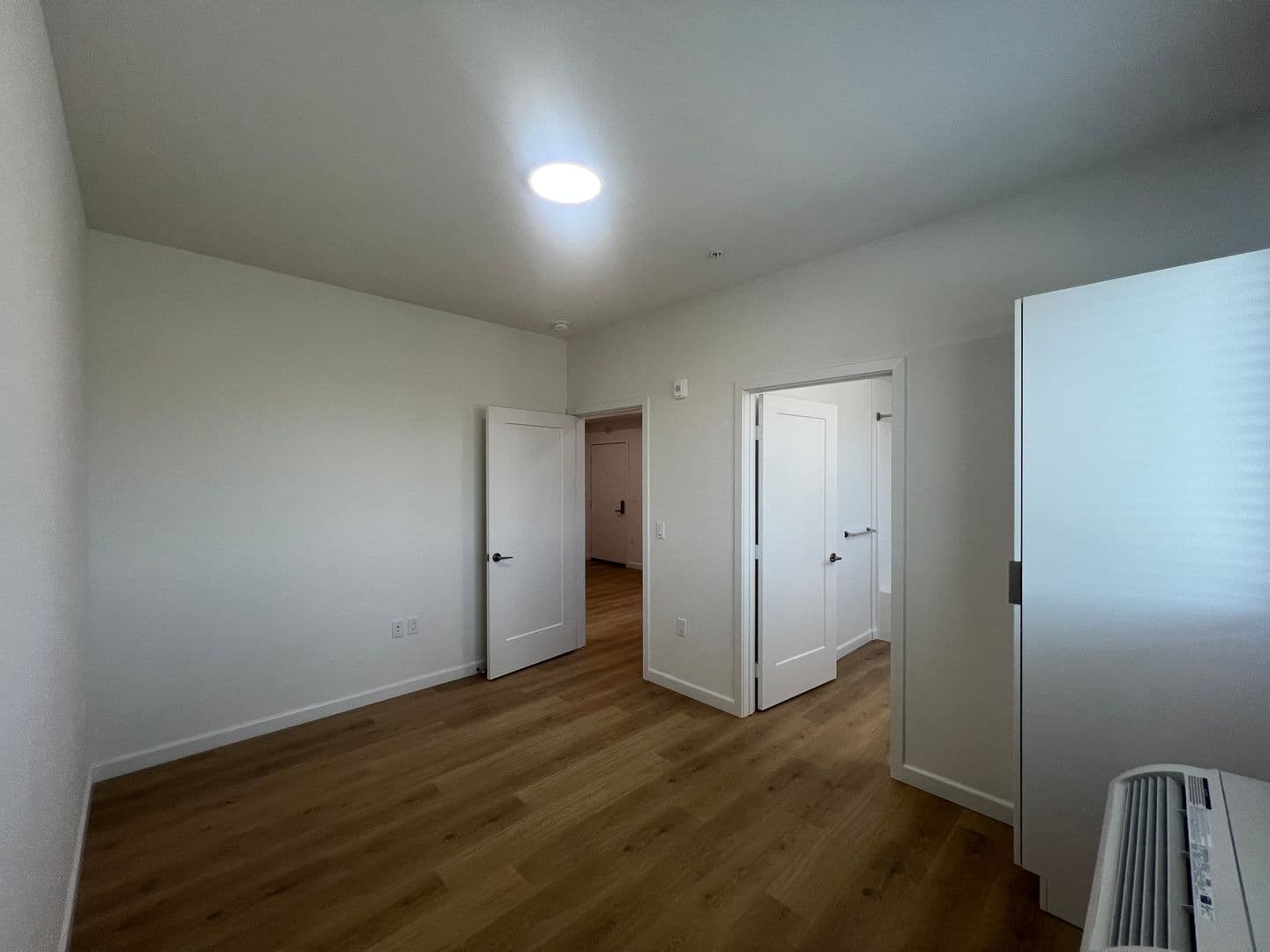 Los Angeles Apartment: 2900 S Orange Dr