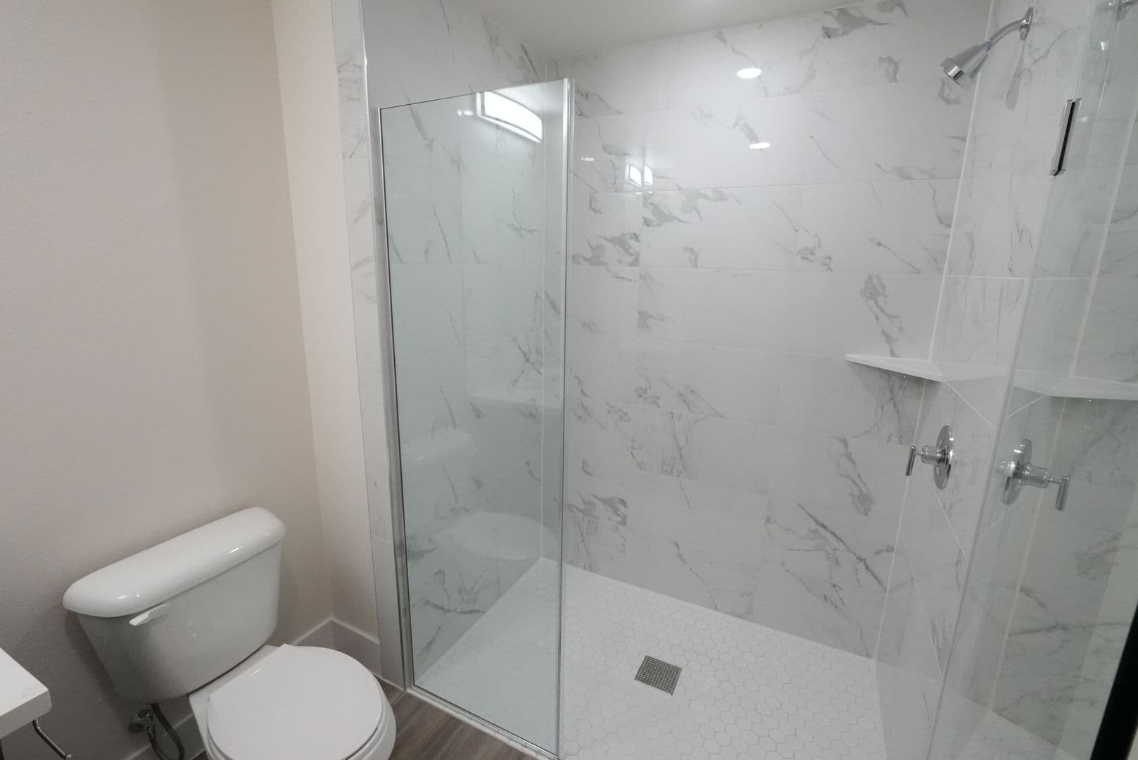 Los Angeles Apartment: 1192 W 35th St
