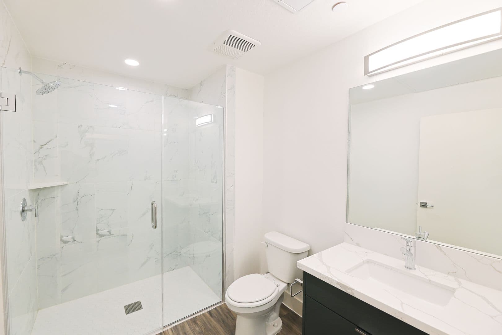 Los Angeles Apartment: 4000 Mont Clair St