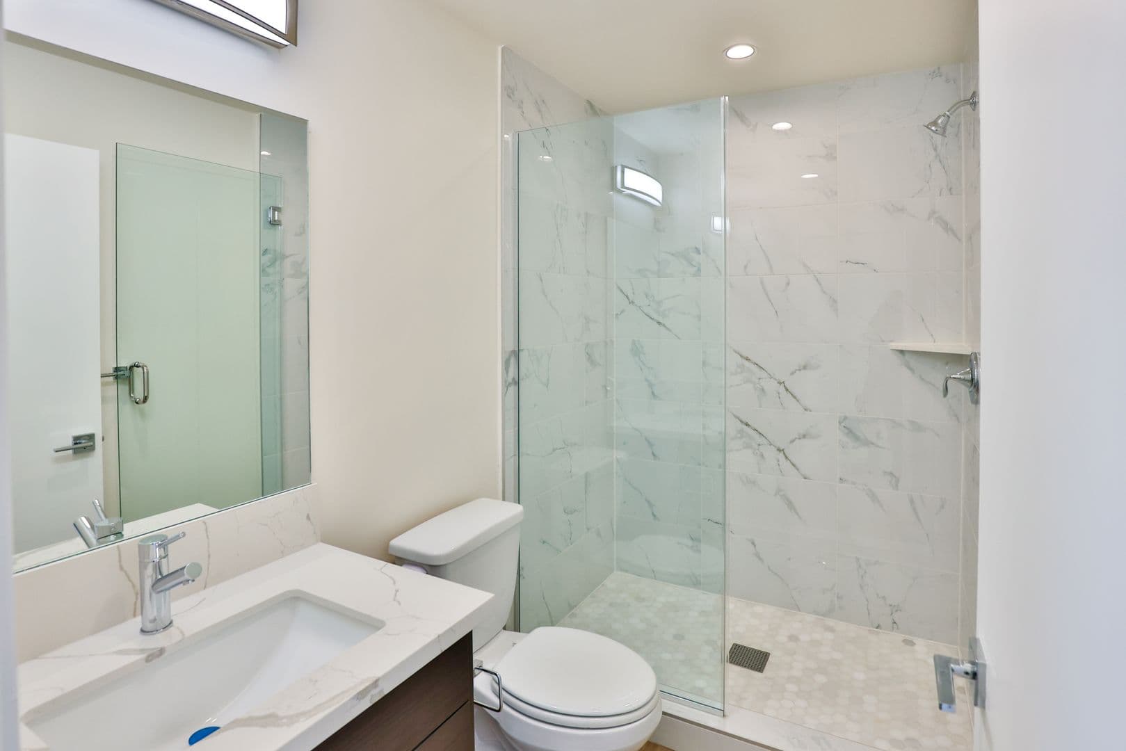 Los Angeles Apartment: 5536 Lexington Ave