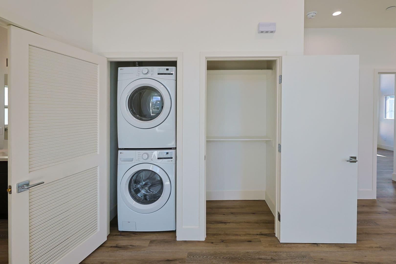 Los Angeles Apartment: 2616 Wellington Rd