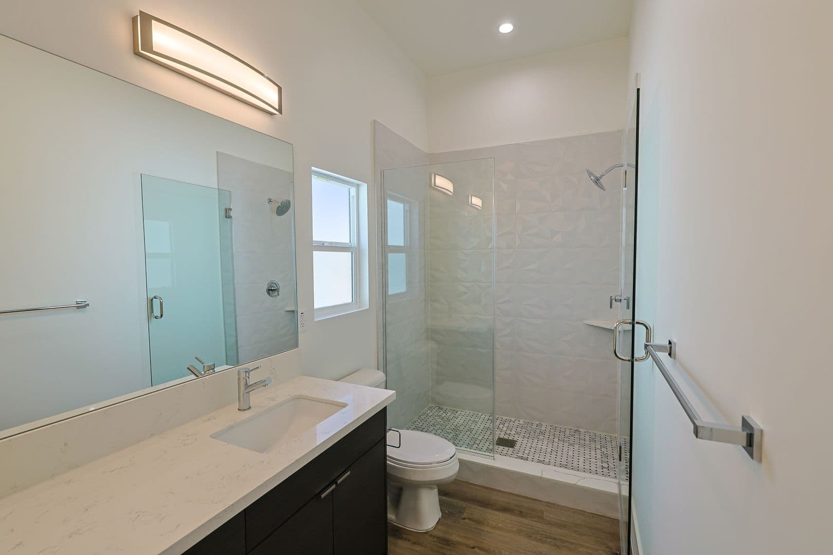 Los Angeles Apartment: 2616 Wellington Rd