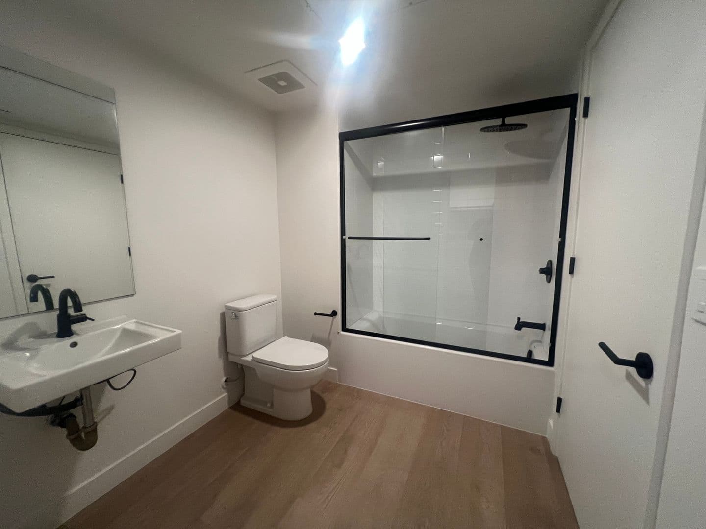 Los Angeles Apartment: 10700 Tabor St