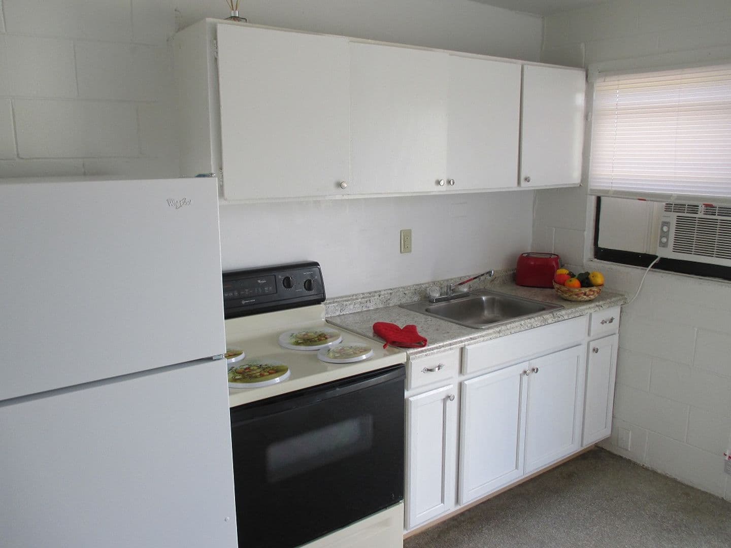 Cocoa Apartment: 826 Rosa L. Jones Drive