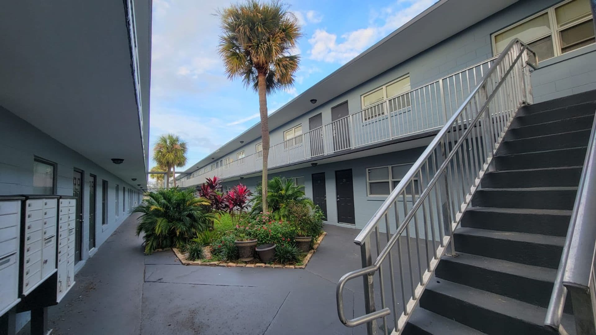 Cocoa Apartment: 826 Rosa L. Jones Drive