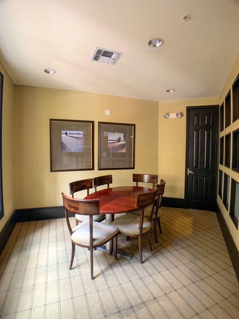 Orlando Condo: 860 North Orange Avenue