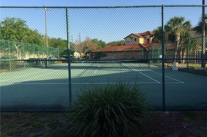 Orlando House: 5475 Vineland Road