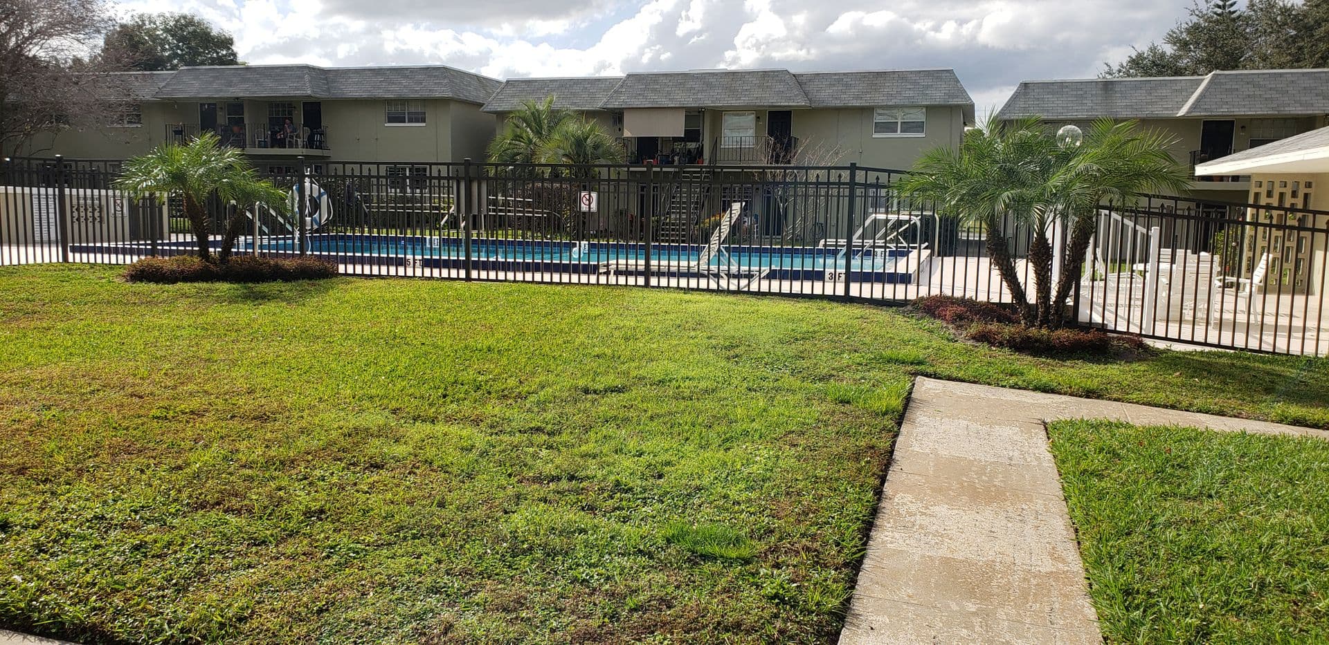 Orlando Condo: 525 S Conway Road