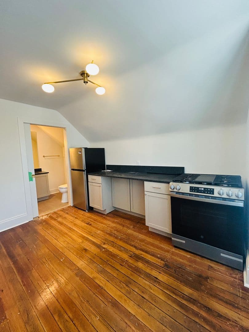 Covington Apartment: 1923 Greenup St. - Unit 5