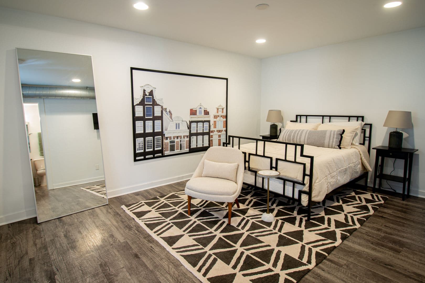 Covington Apartment: 830-832 Madison Ave.