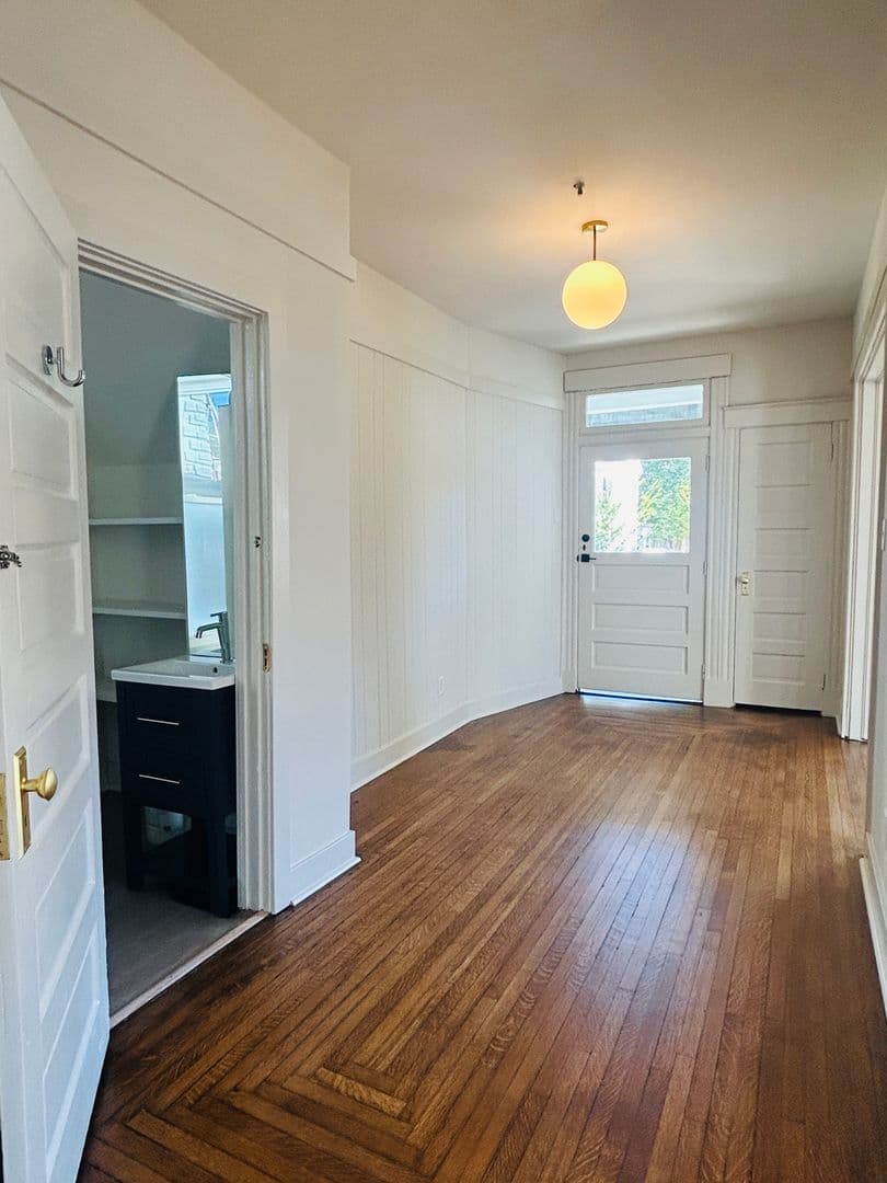 Covington Apartment: 1923 Greenup St. - Unit 1