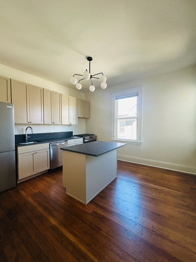Covington Apartment: 1923 Greenup St. - Unit 2