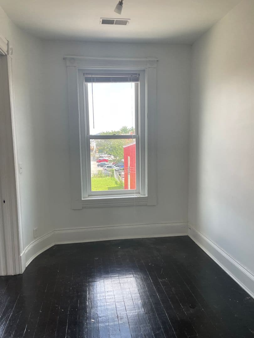 Covington Apartment: 807 Madison Ave.