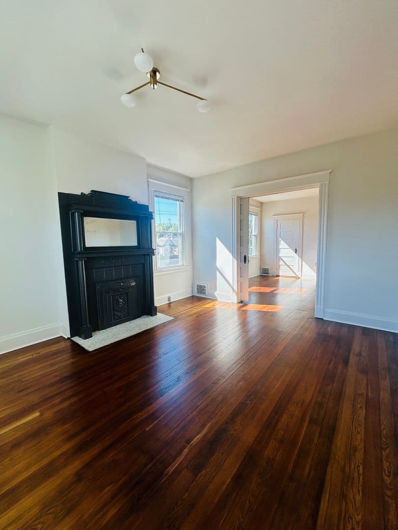 Covington Apartment: 1923 Greenup St. - Unit 2