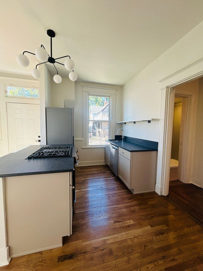 Covington Apartment: 1923 Greenup St. - Unit 3