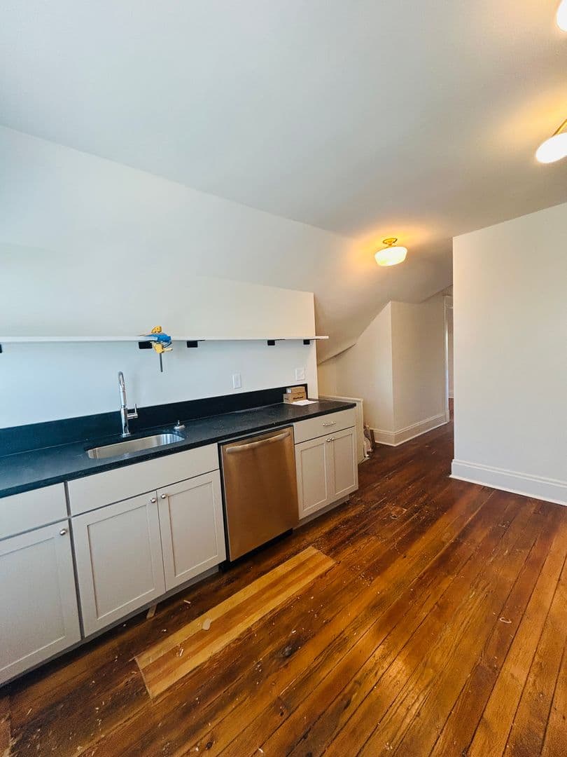 Covington Apartment: 1923 Greenup St. - Unit 5