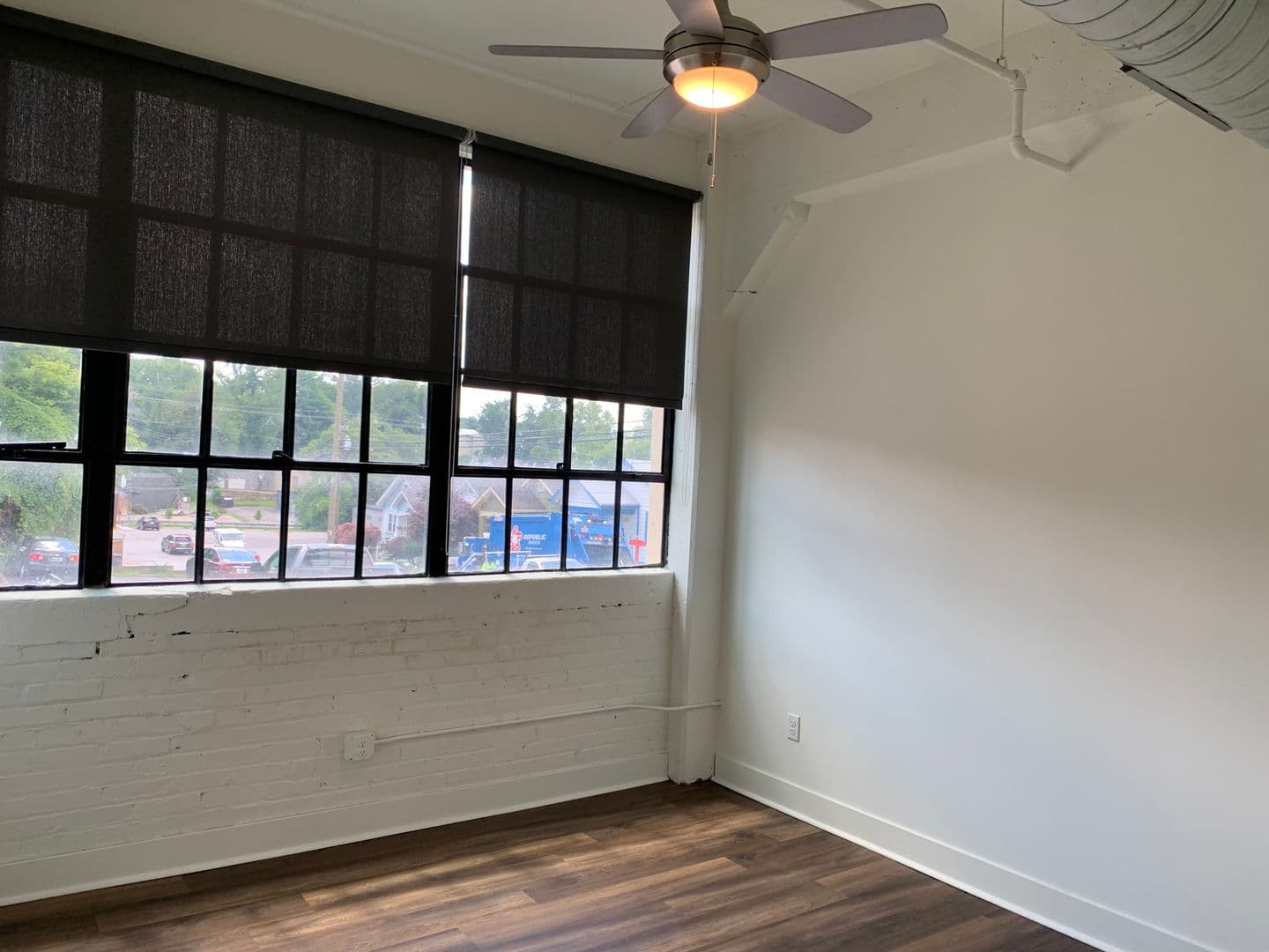 Bellevue Apartment: 239 Grandview Ave.
