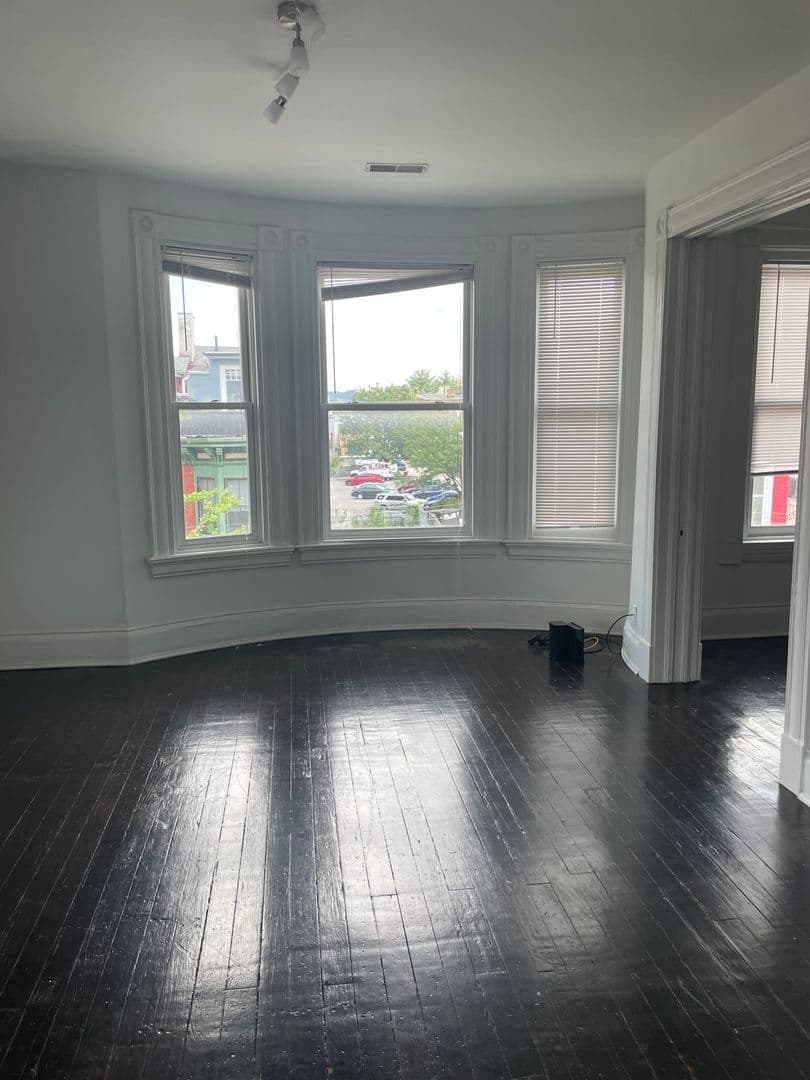 Covington Apartment: 807 Madison Ave.