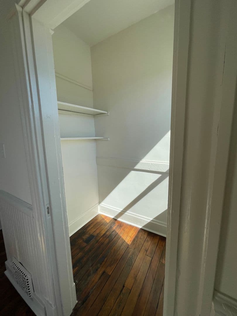 Covington Apartment: 1923 Greenup St. - Unit 4