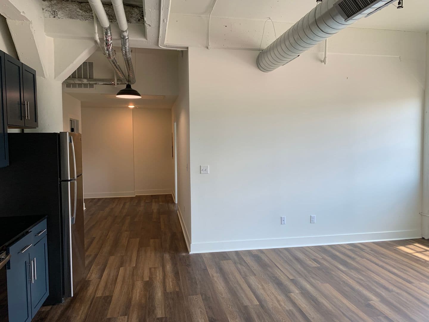 Bellevue Apartment: 239 Grandview Ave.