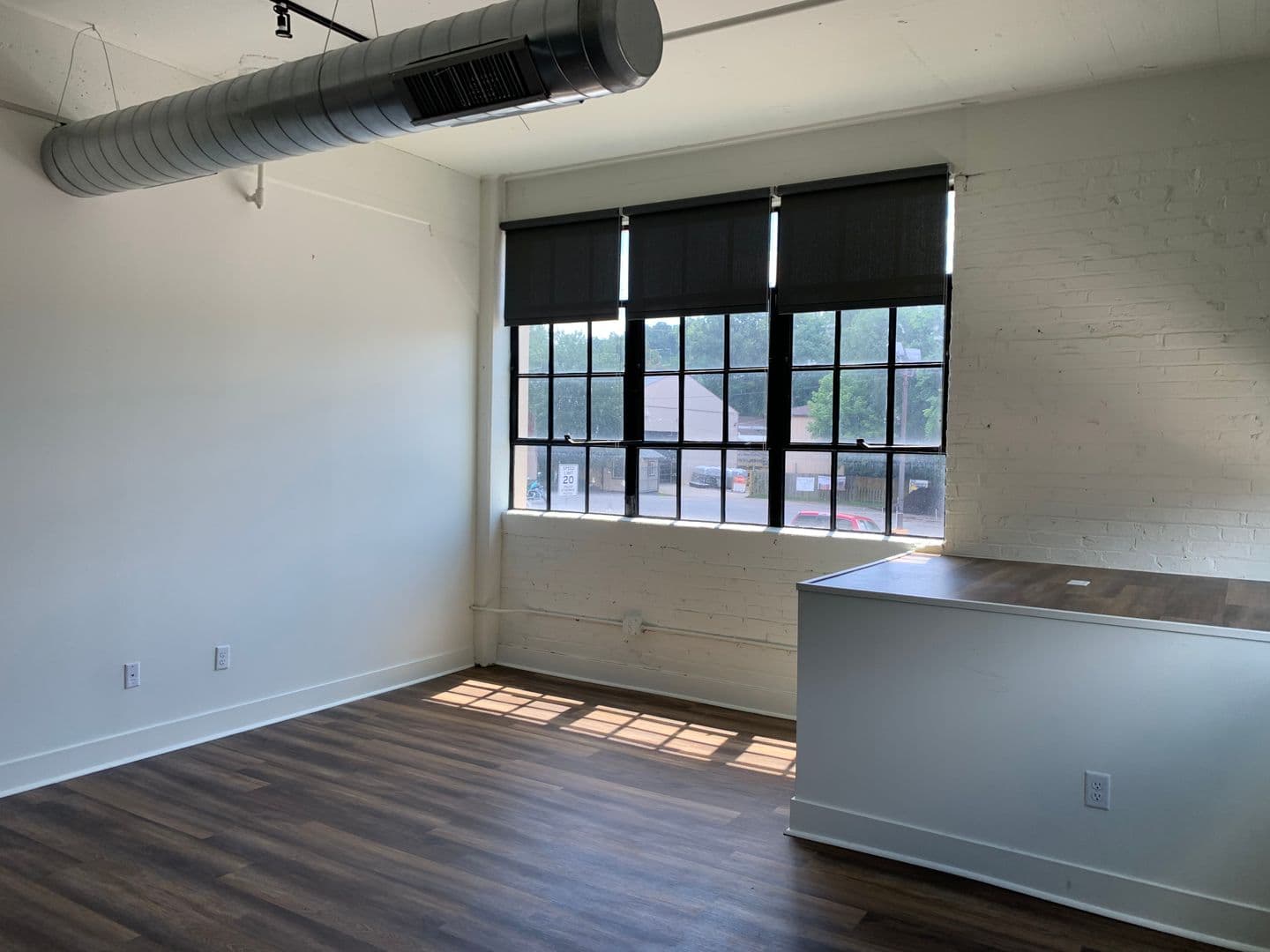 Bellevue Apartment: 239 Grandview Ave.
