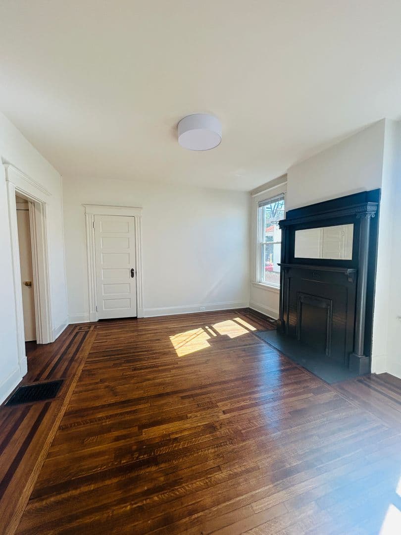 Covington Apartment: 1923 Greenup St. - Unit 3