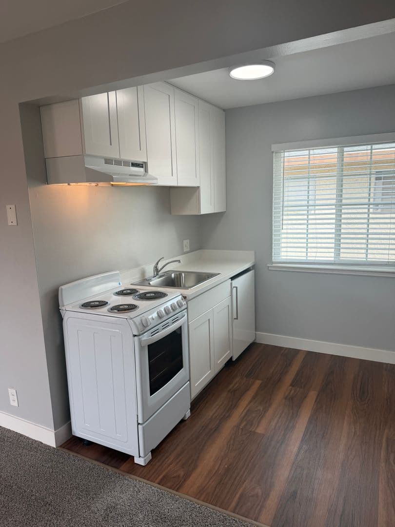 San Jose Apartment: 2970 Magliocco Drive