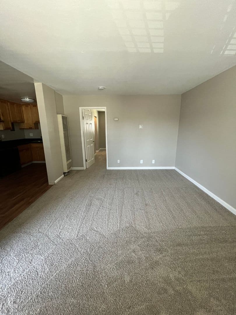 San Jose Apartment: 51 Glen Eyrie