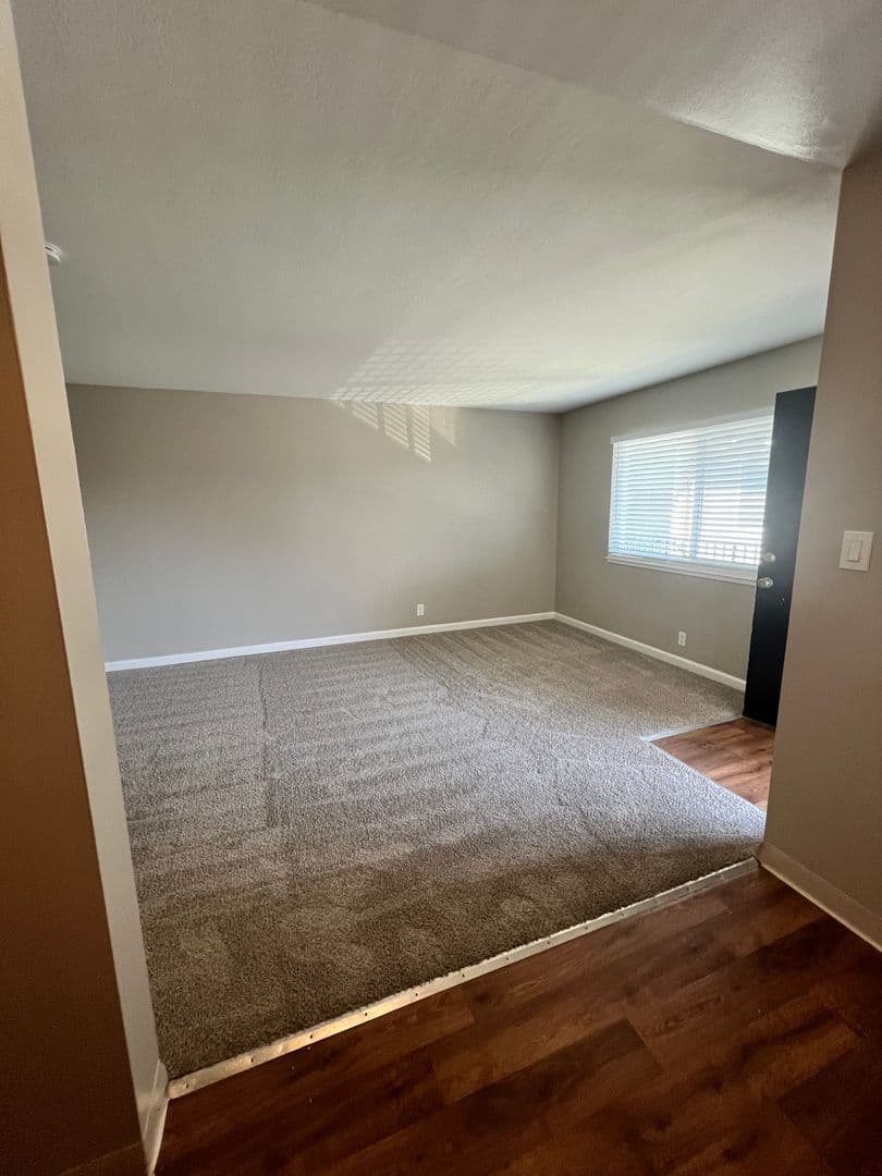 San Jose Apartment: 51 Glen Eyrie