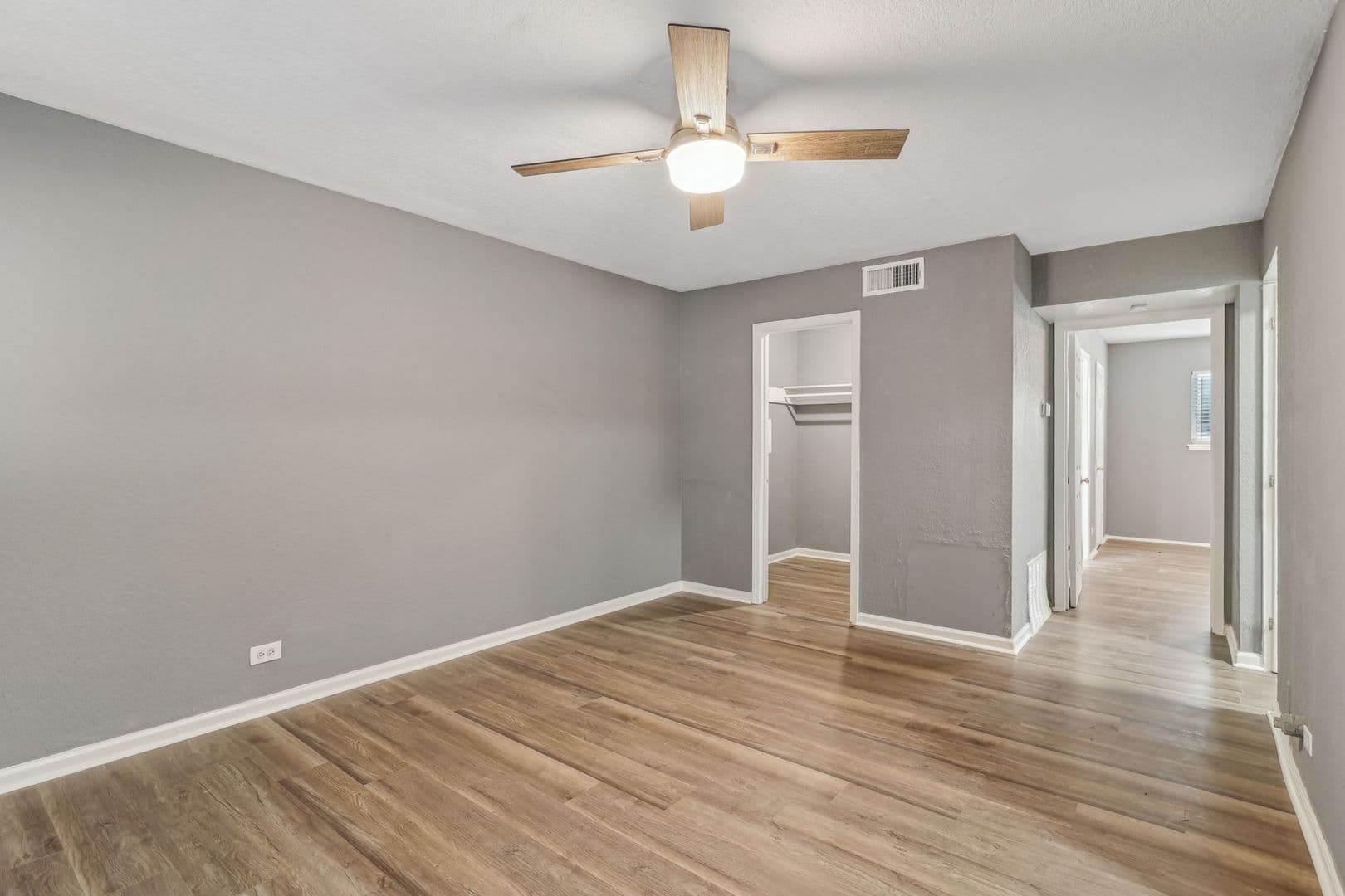 San Antonio Apartment: 2531 clara ln