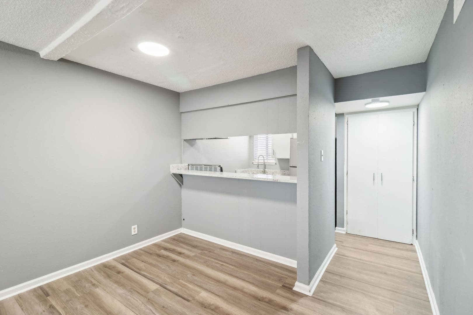 San Antonio Apartment: 2531 clara ln