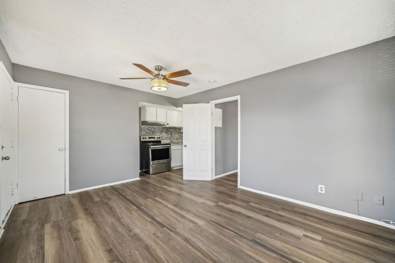 San Antonio Apartment: 4438 N. Hein Road