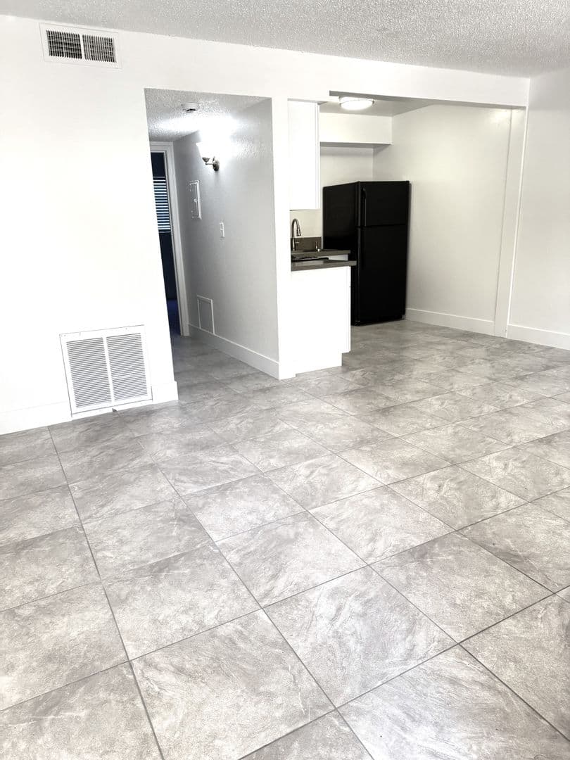Las Vegas Apartment: 1720 Rexford Drive