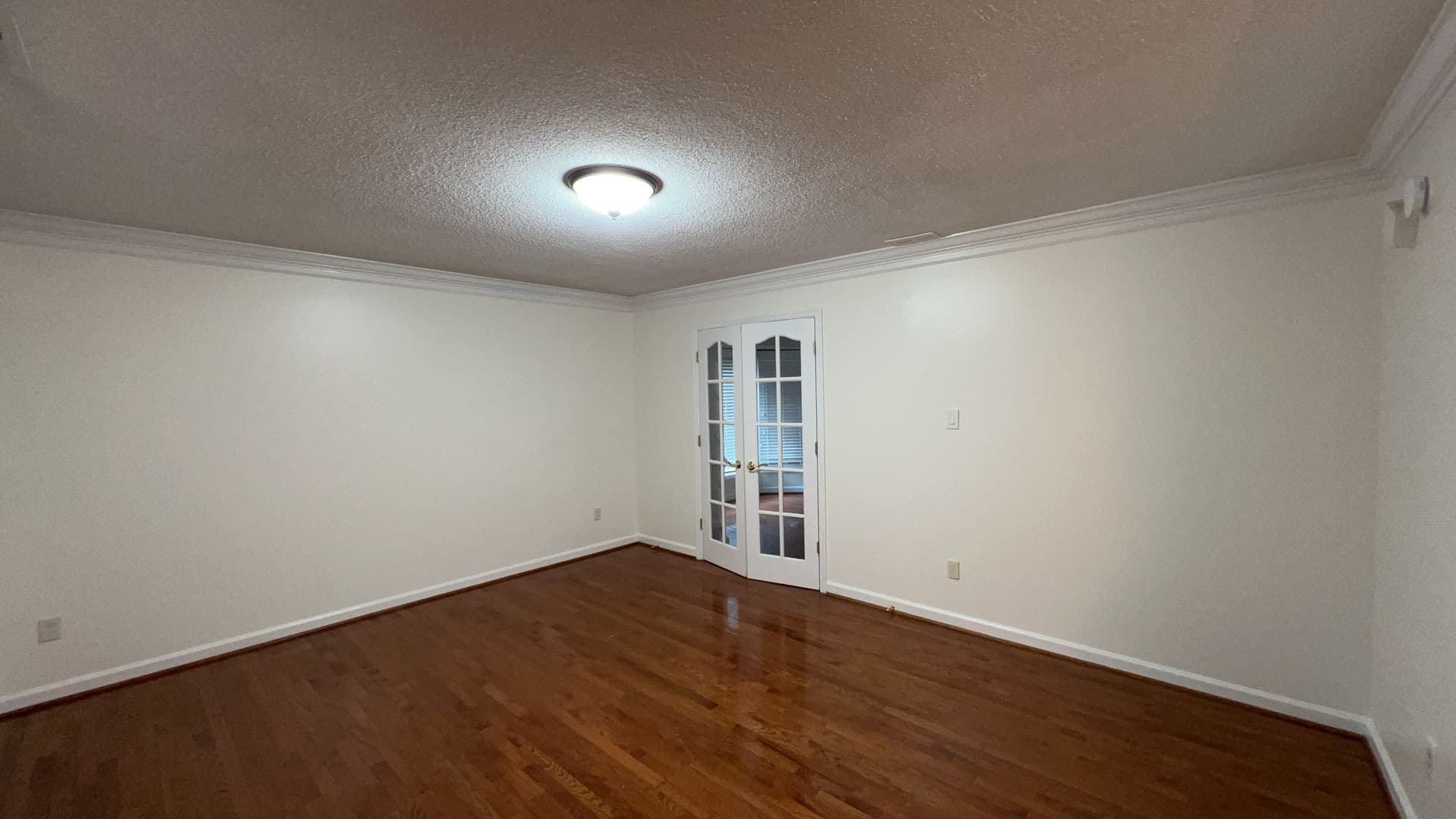 Virginia Beach House: 5245 Chipping Ln