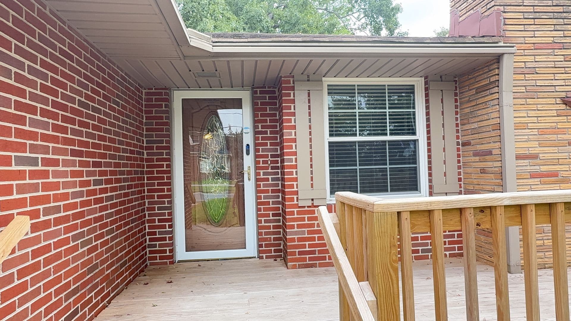 Portsmouth House: 3301 Brookside Ln