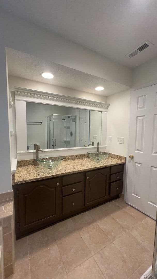 Virginia Beach House: 5245 Chipping Ln