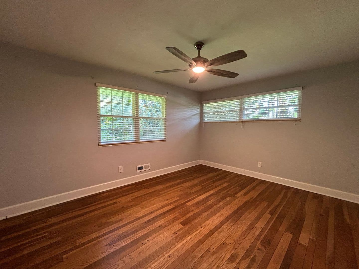Portsmouth House: 3301 Brookside Ln